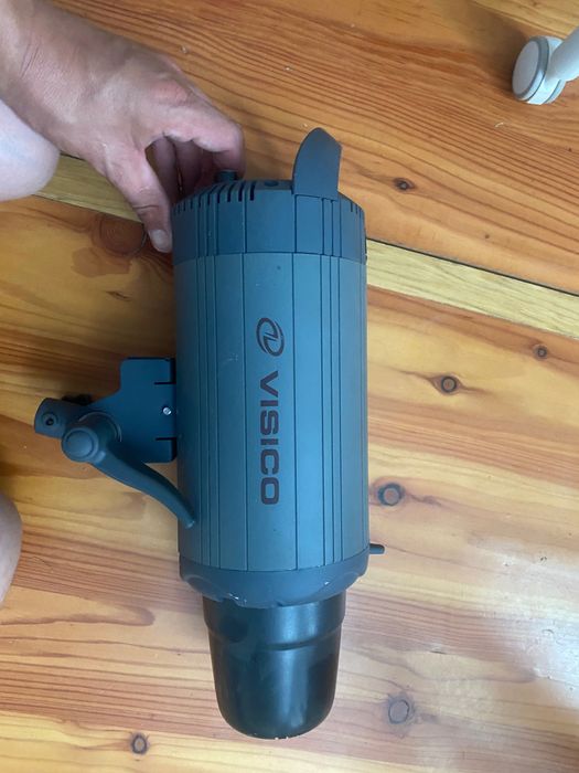 Продам студійні спишку Visico