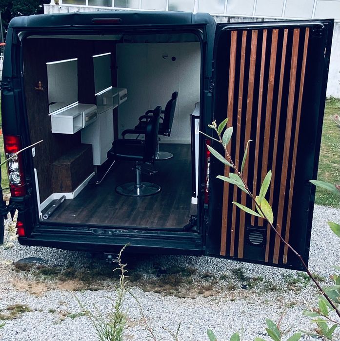 Carrinha loja ou auto caravana