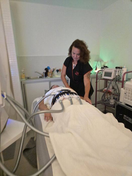 Massagem Terapêutica  e Estética avançada