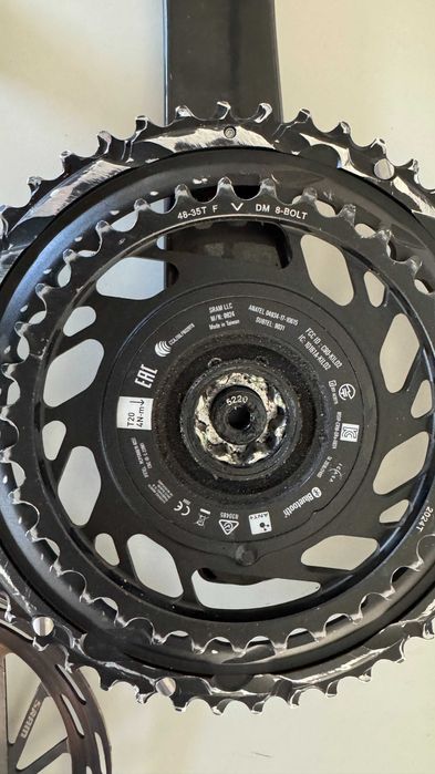 Pedaleiro carbono SRAM FORCE com potenciómetro