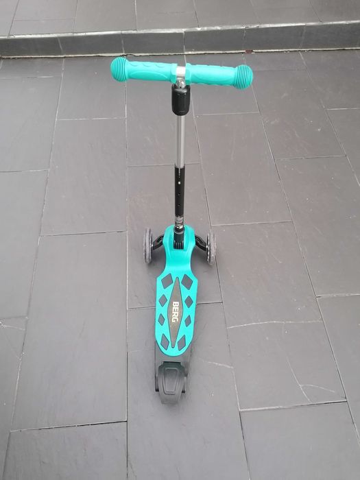 Vendo trotinete de criança