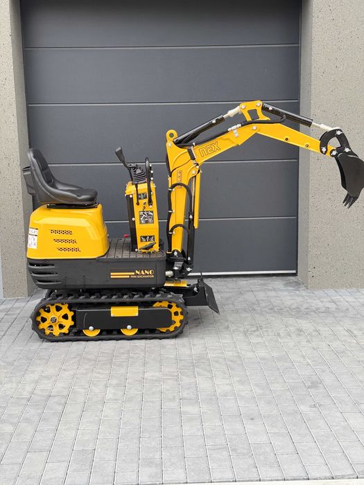 Koparka minikoparka mini koparka 560kg Moc 8,6 KM 306 cm³ BENZYNA NOWA