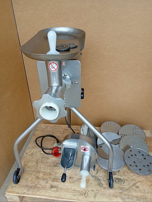 Maszynka do mielenia mięsa szatkownica SPOMASZ NMK 110