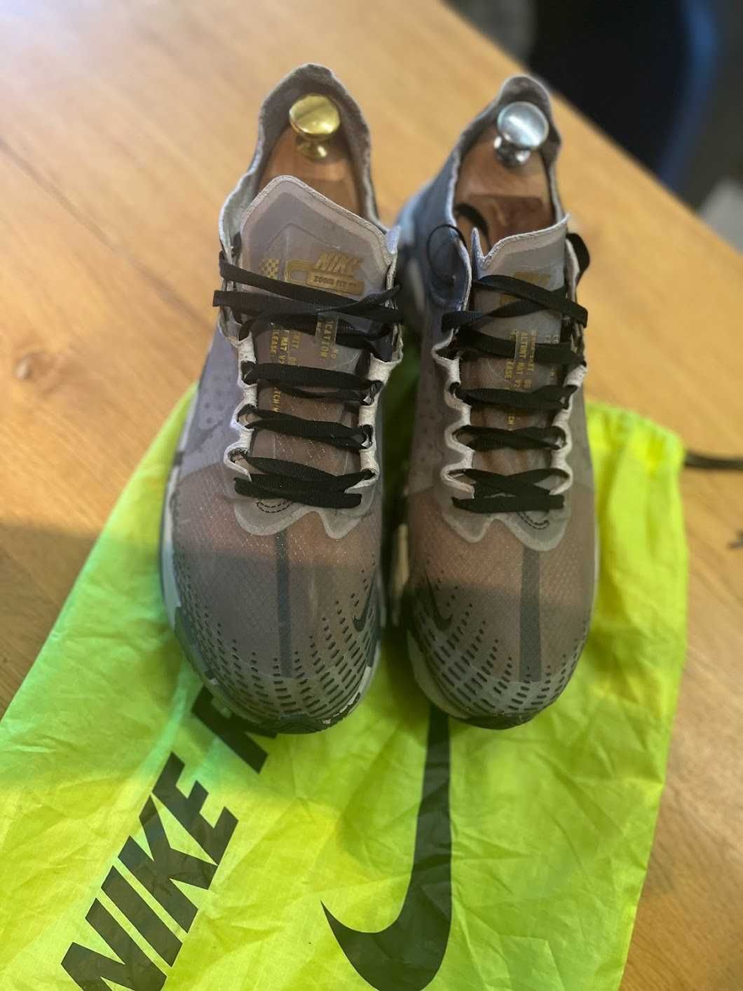 Nike performance artist zoom hotsell