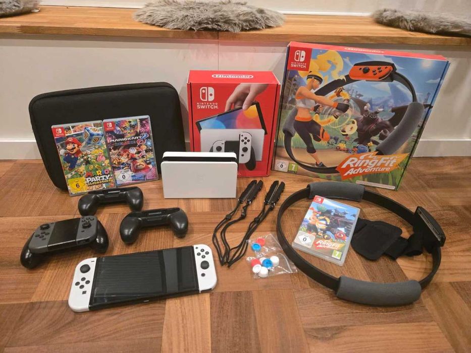Zestaw Nintendo Switch OLED z grami i akcesoriami Olkusz • OLX.pl