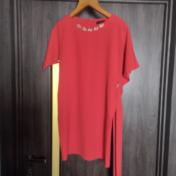 Плаття червоне класичне