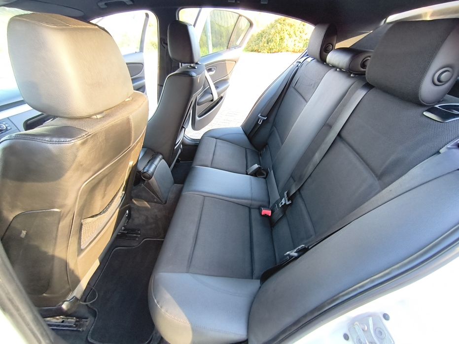 BMW  E 81 118 D Pack M troco 160€ Mês