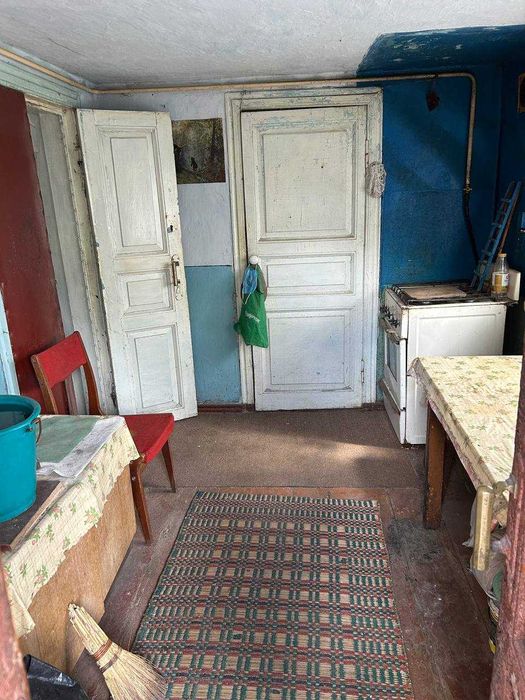 Продам будинок по вул. Верхній вал 2