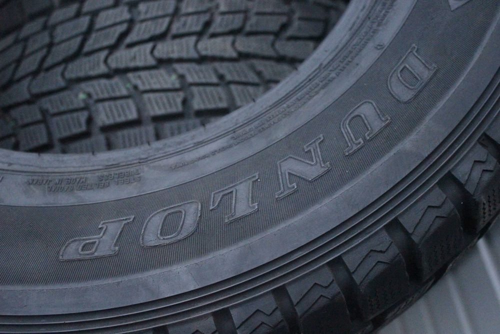 265-65-R17 DUNLOP GRANDTREK SJ6 поштуно\парой зимней резины JAPAN