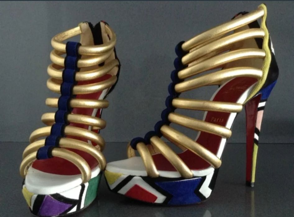 Sandálias EXTRAVAGANTES Christian Louboutin  Edição especial limitada (muito rara)