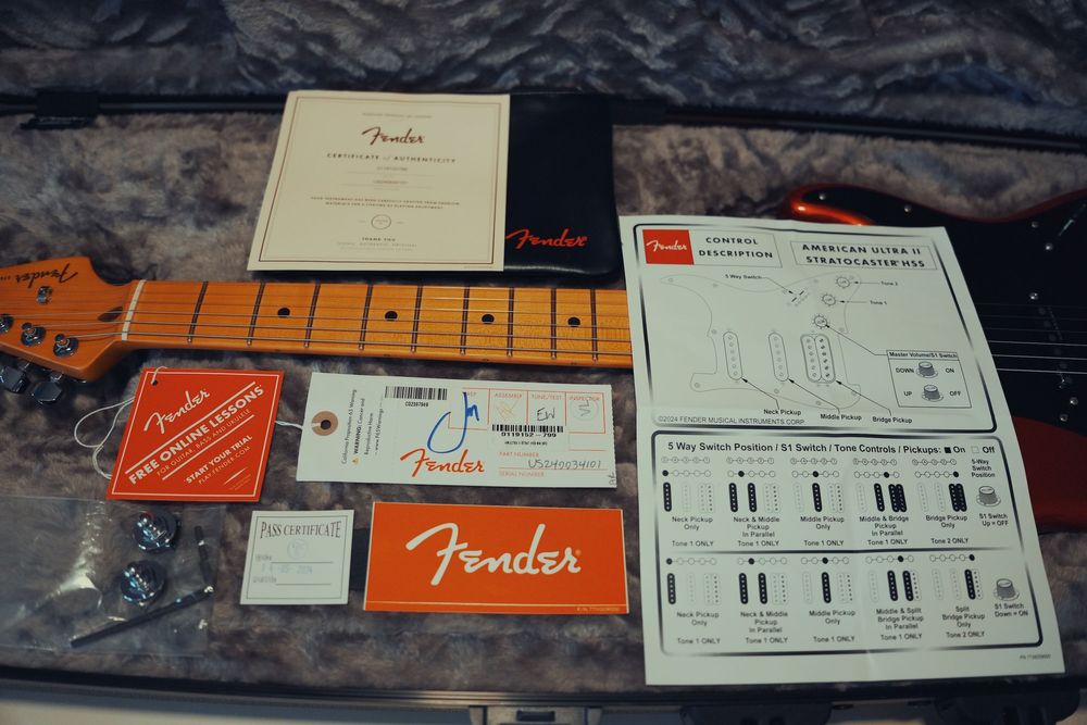 Guitarra Fender American Ultra II Stratocaster HSS MN SRD Igual a Nova