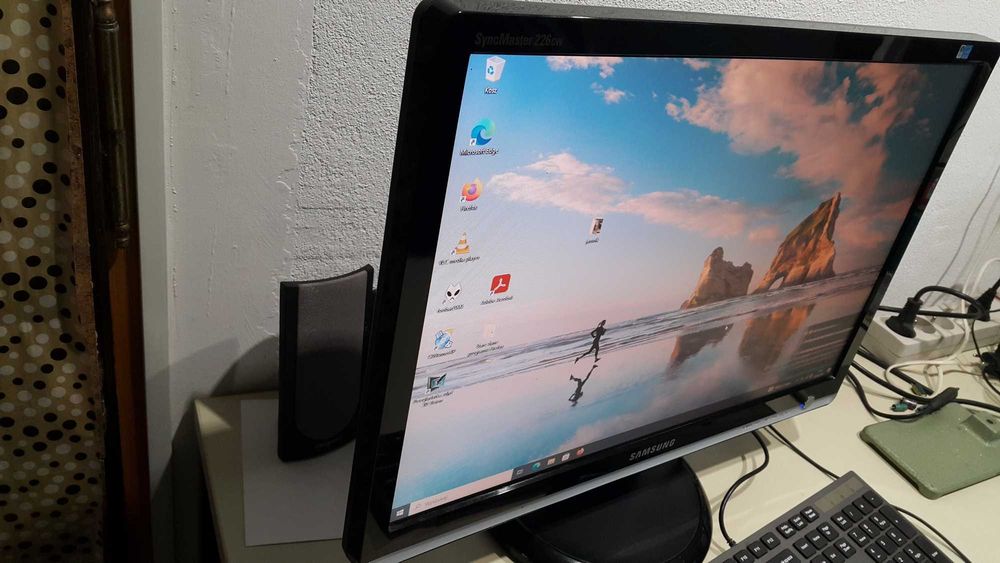 Monitor komputerowy Samsung 22 cale SyncMaster 226cw DVI