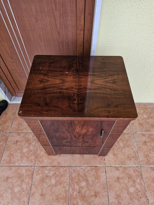 Máquina de Costura Antiga Borletti com Móvel