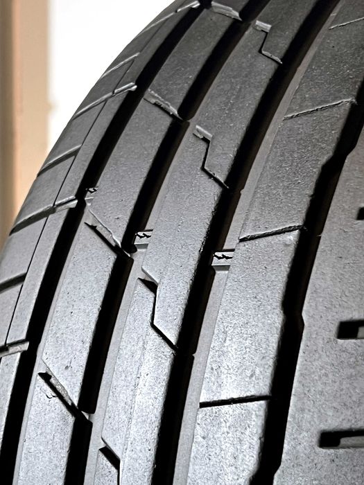 Pneus Hankook iON Evo - 235/40/19 - Como NOVOS