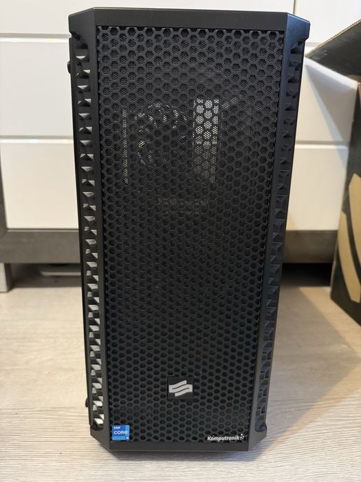 Obudowa SilentiumPC Signum SG1 TG (Szkło). CZYSTA + KARTON