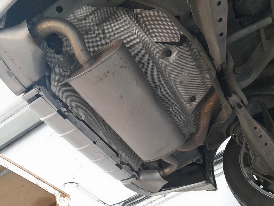 Panela de escape VOLVO V60 I (155)