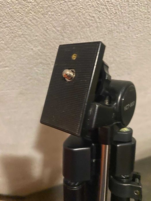 Tripé Sony modelo VTC-800