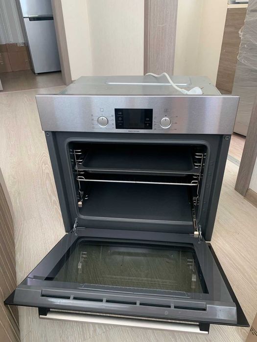 Духова шафа Bosch HBA23R150R  Германія