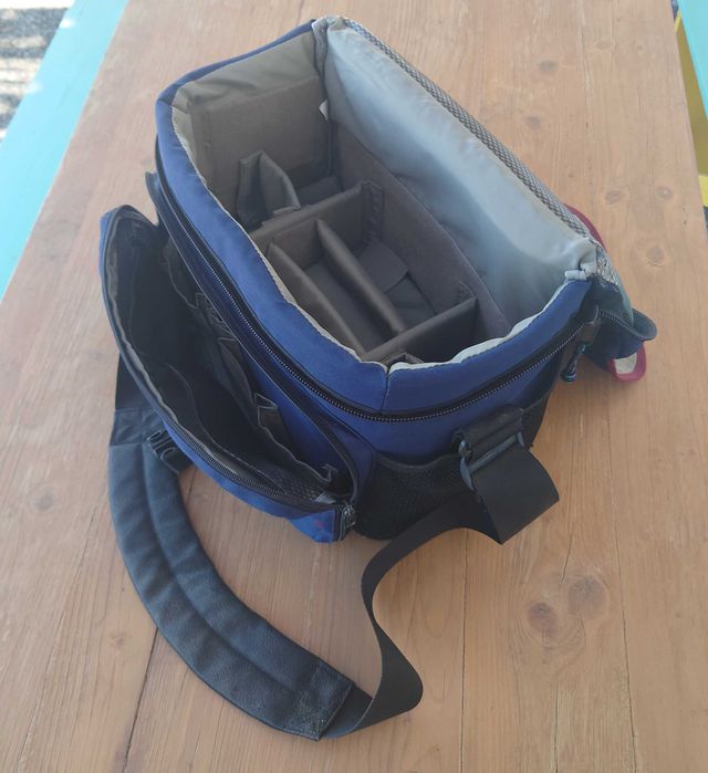 Lowepro Nova 5, bolsa de ombro para câmaras fotográficas.