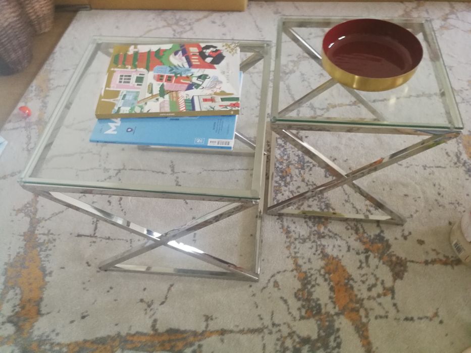 Mesa de apoio ao sofa ou mesa de centro