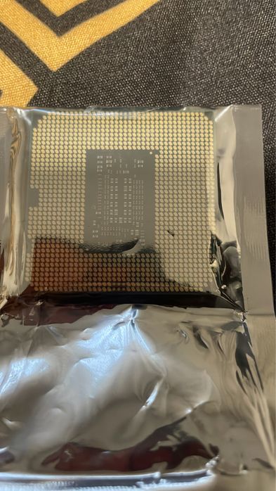 intel core i3 10100 + Stock cooler