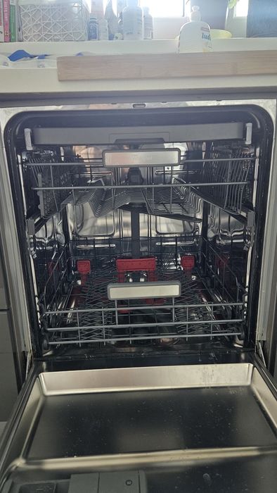 Sprzedam używaną zmywarkę Whirlpool ADG8710