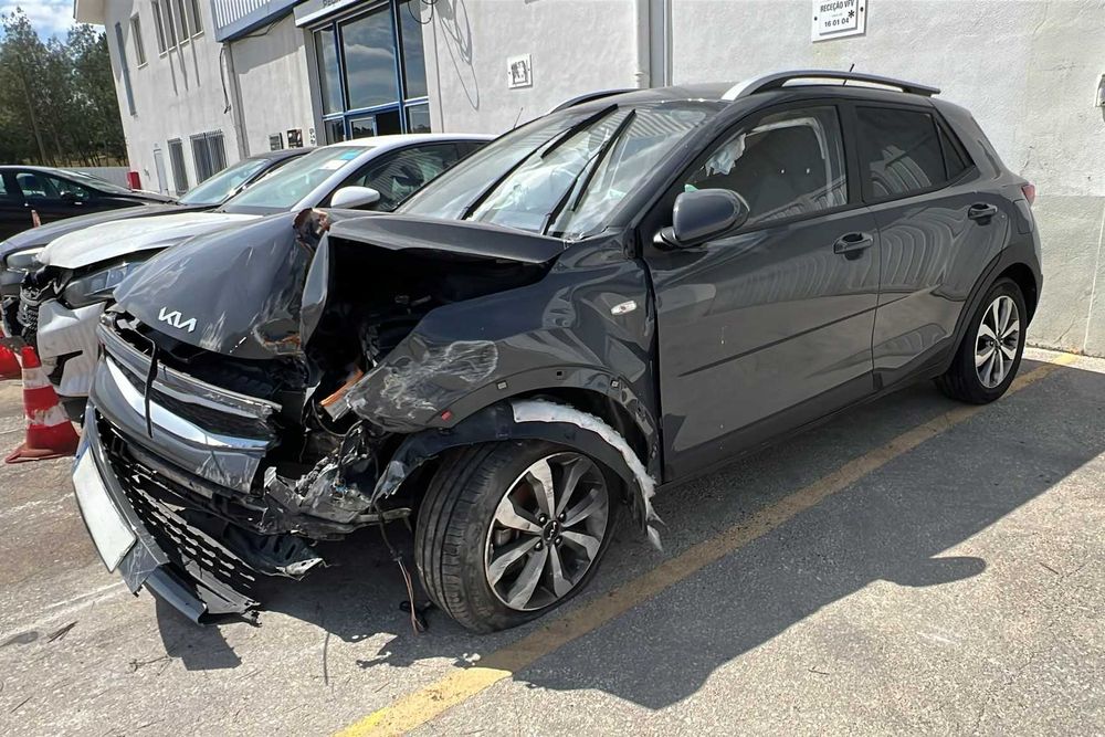 Kia Stonic 1.2i CVVT - SALVADO - 2023