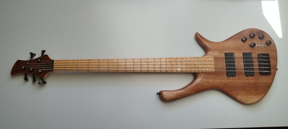 Gitara Basowa 5 - GMR