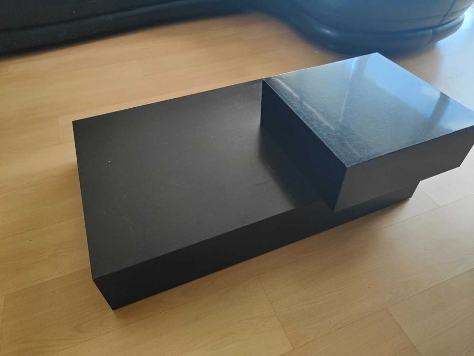 Mobilia de Sala - Mesa de Jantar, Cadeiras, Aparador, Mesa de centro