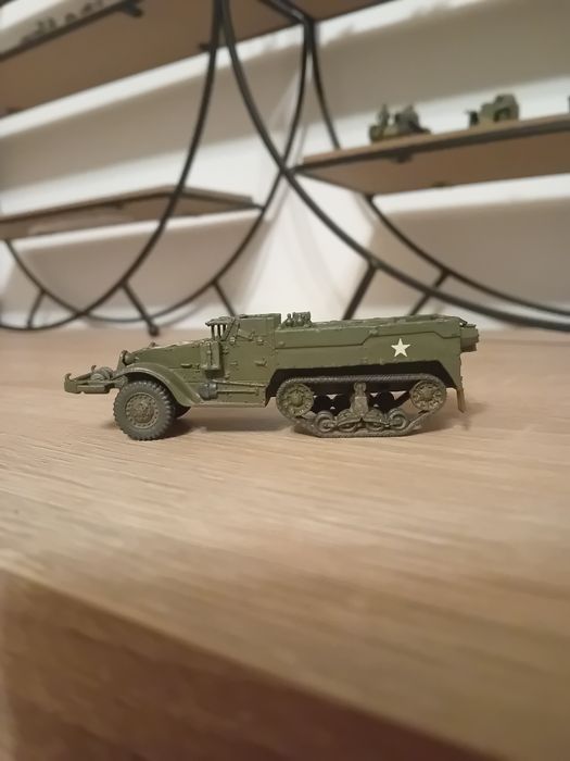 Model 1/72  m3 half track