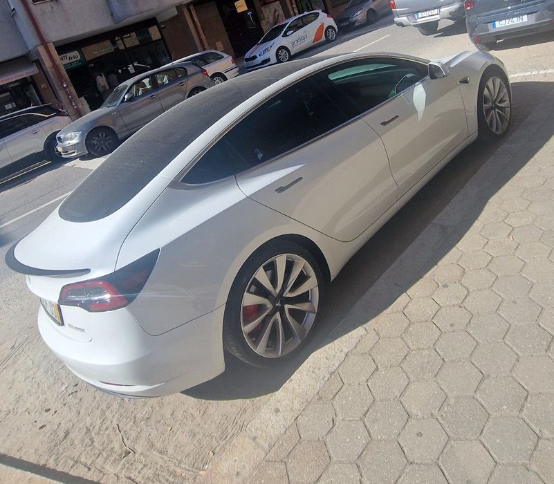 Tesla Model 3 Performance AWD | Setembro 2019 | IVA Dedutível