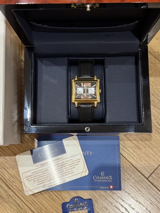 Жіночий швейцарський годинник від Charmex