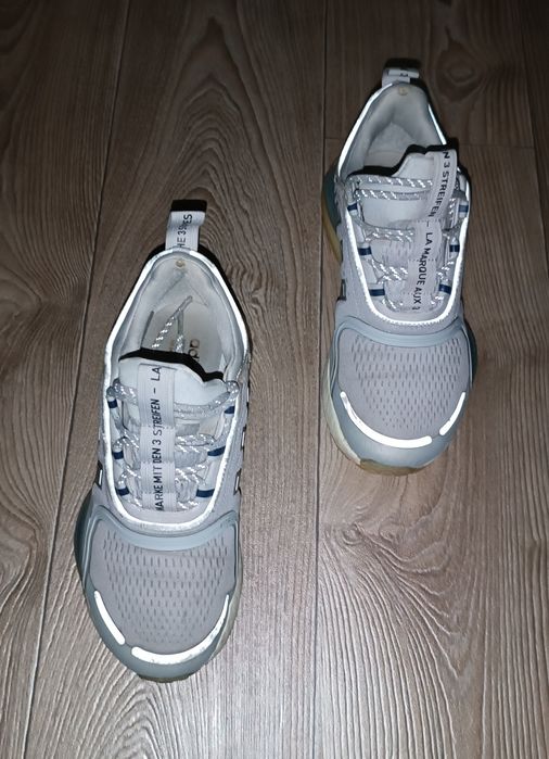 Adidas 37 розмір Оригінал Жіночі  Бігові. Дуже м'які, для тренувань.
