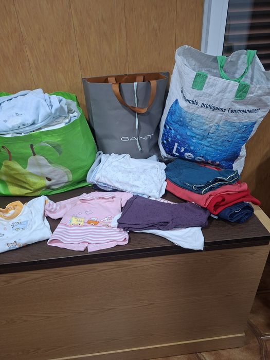 Roupinhas para Bebé,  Pequenina e mais.