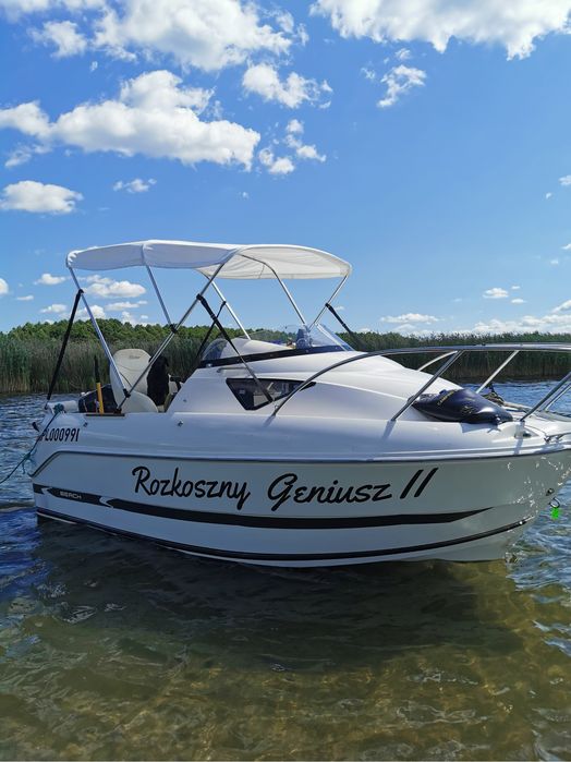 Łodz kabinowa Quicksilver 460