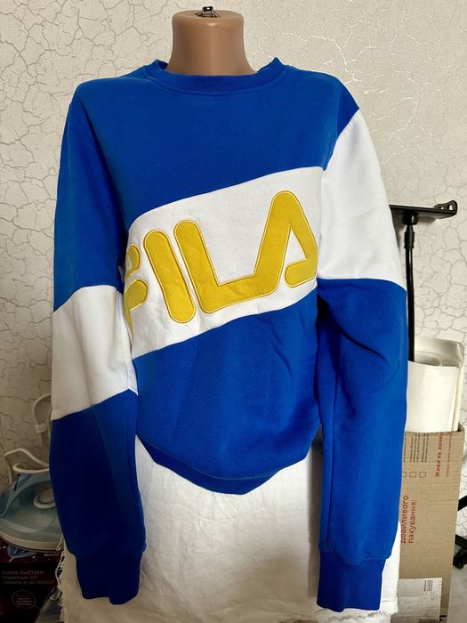 Світшот Fila від Urban outfitets