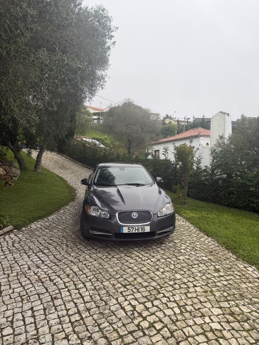 Carro com 219 mil km do ano 2009 com 2700celi biturbo  207cv revisao feito 2026 enspesao  proximo  ano 2027