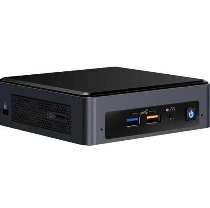 Nuc Intel i3 7 Gen / 8gb / 256gb
