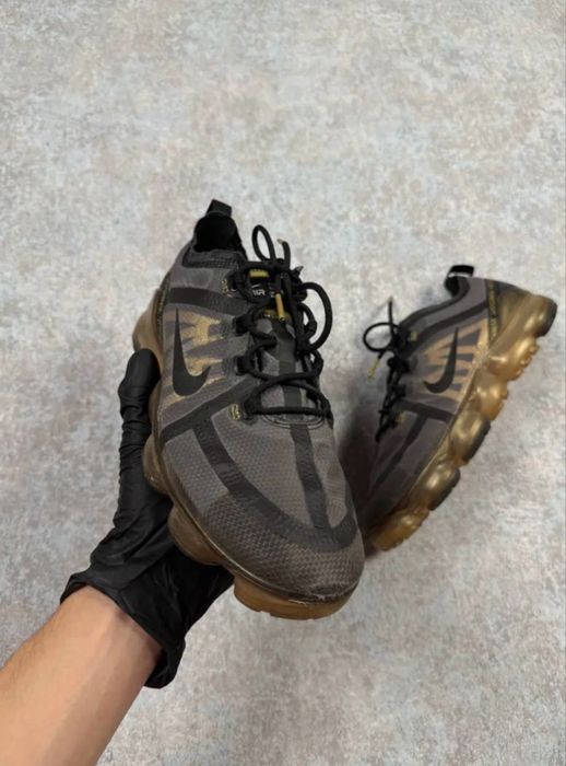 Чоловічі кросівки nike vapormax 2019 black and gold
