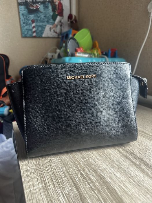 Michael kors selma онигінал