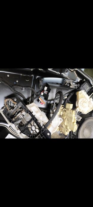 Klamka wspornik zamek mechanizm klamki passat b6 prawy lewy linki