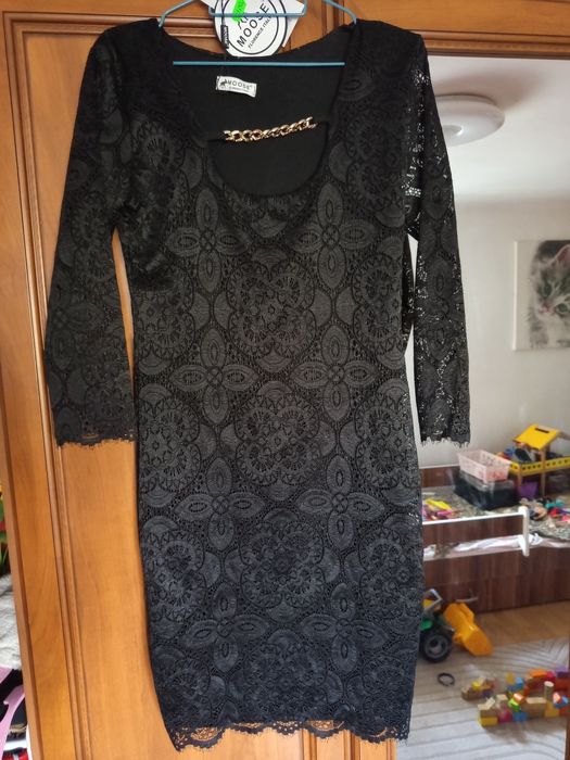 Nowa sukienka czarna elegancka 36 do 38