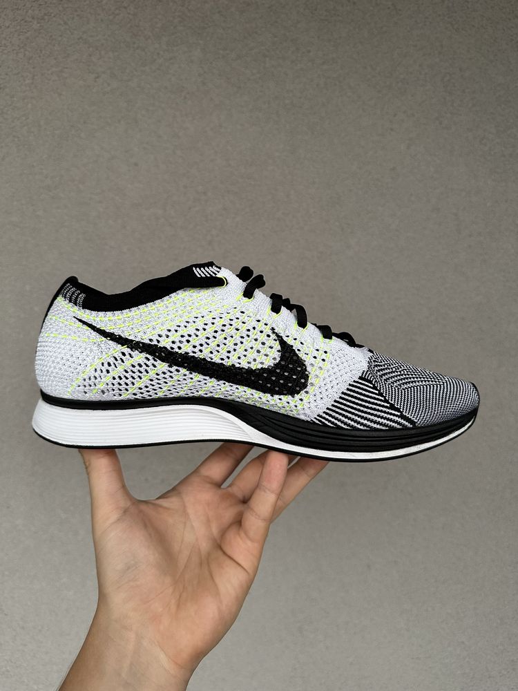 Nike flyknit racer orca volt 45.5 Marki OLX.pl