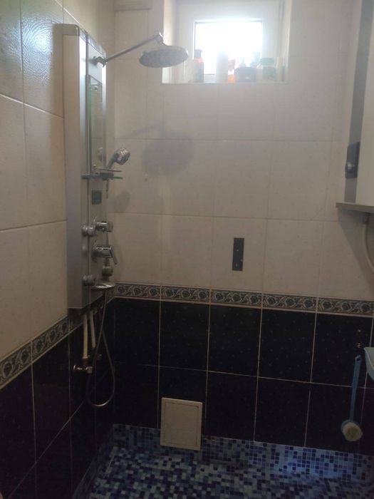 Купите добротный дом в Ямбурге/Днепровое с красивым видом на Днепр