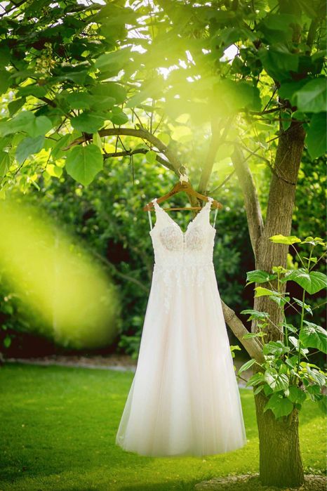 Piękna suknia ślubna rozmiar s