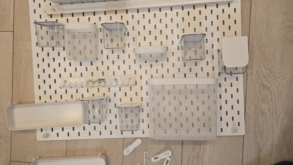 Tablica IKEA Skadis z akcesoriami
