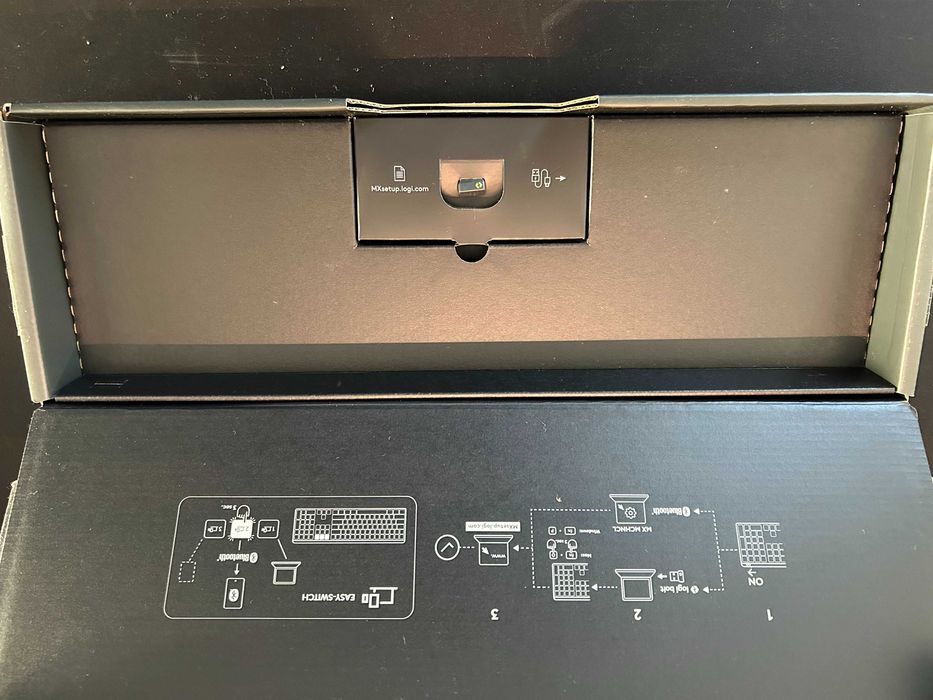 Logitech MX Mechanical Bluetooth