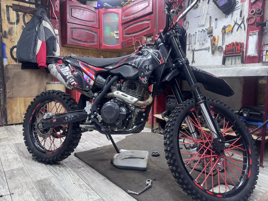 Spark Zonsen 300cc