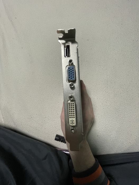 Відеокарта Nvidia GT 440 1GB