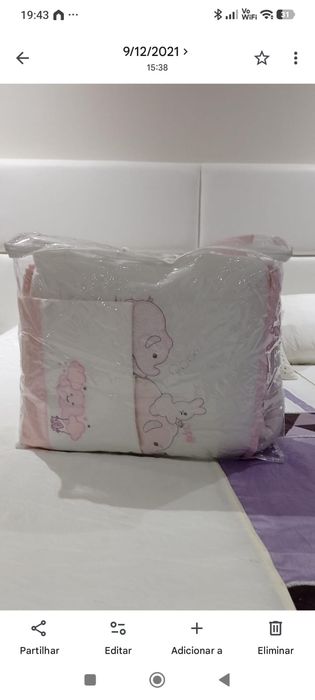 Berço para bebê.